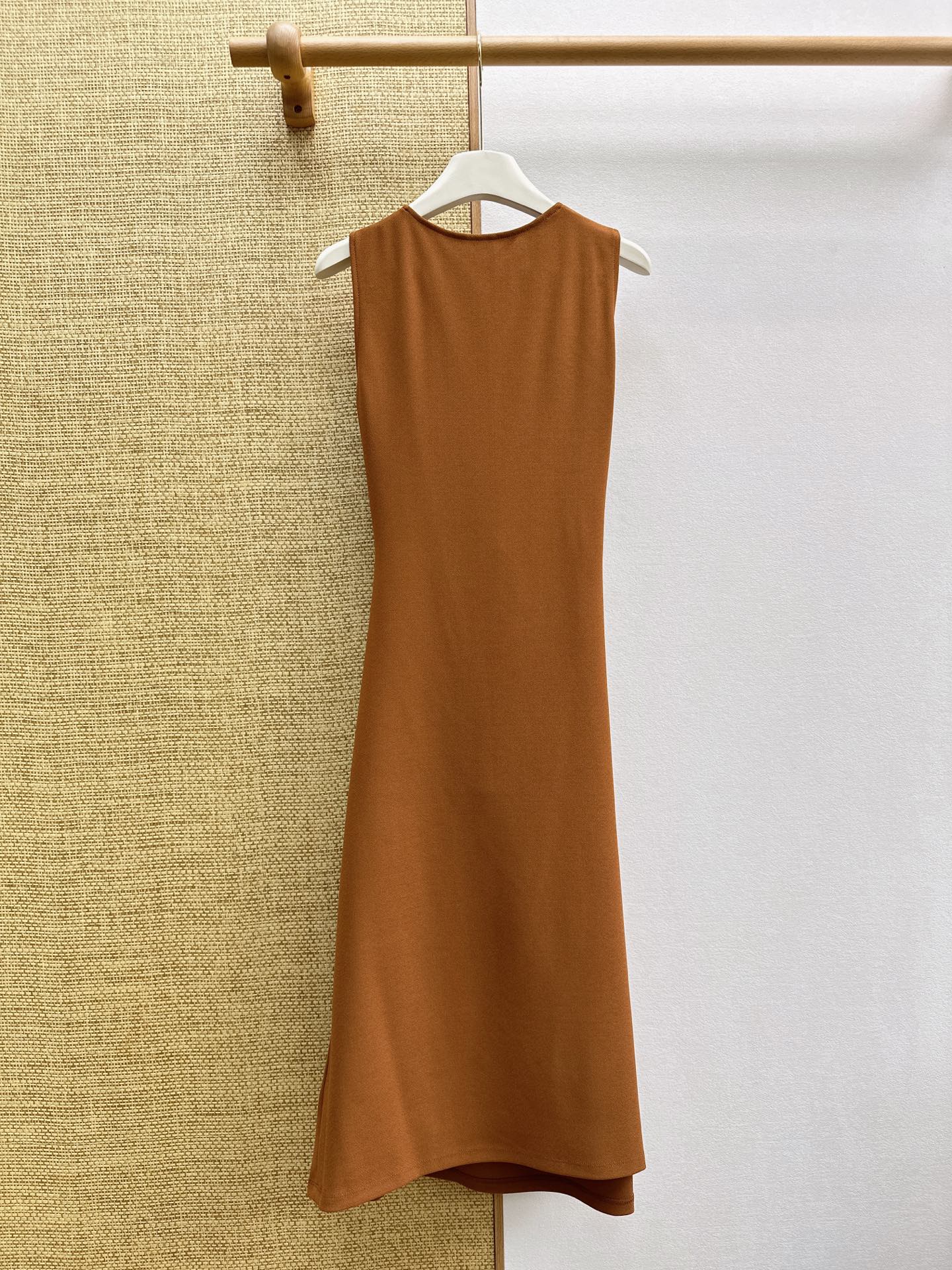 skirts and dresses woman